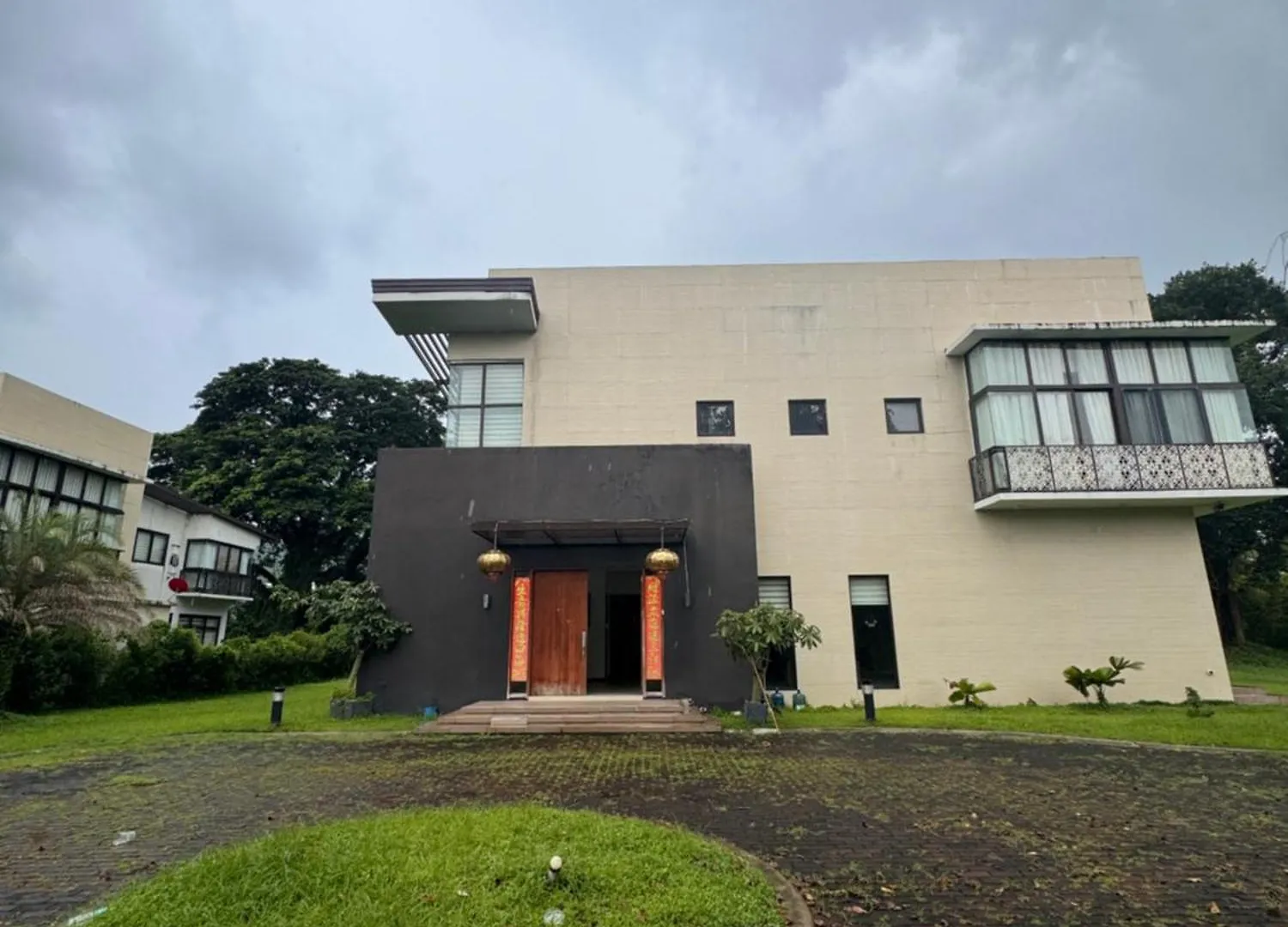 Oasis Garden Villa Luxury 5-Bedroom , 3200 Sqm Angeles